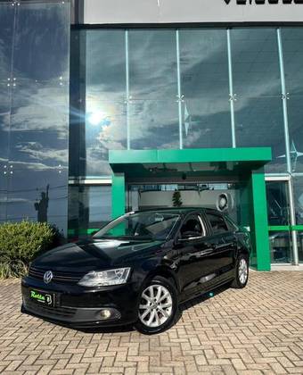 VOLKSWAGEN JETTA 2.0 COMFORTLINE FLEX 4P MANUAL VOLKSWAGEN JETTA 2.0 COMFORTLINE FLEX 4P MANUAL
